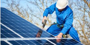 Installation Maintenance Panneaux Solaires Photovoltaïques à Villecroze